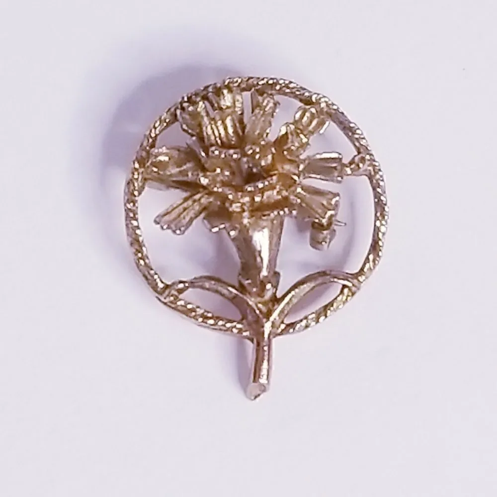 Vintage gold flower brooch